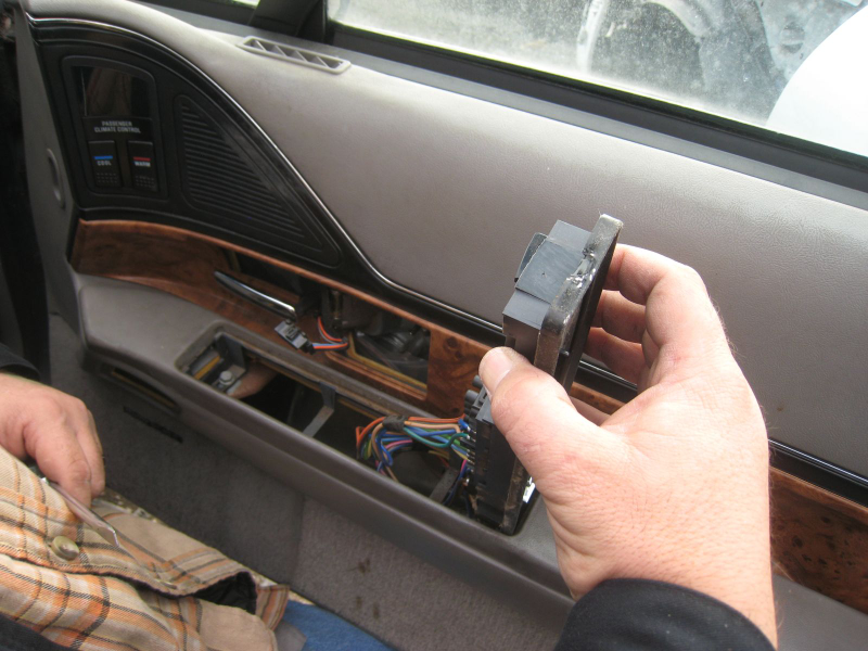 Illustration for article titled Junkyard Nightmare Build Quality Challenge, Door Panel Edition: USA